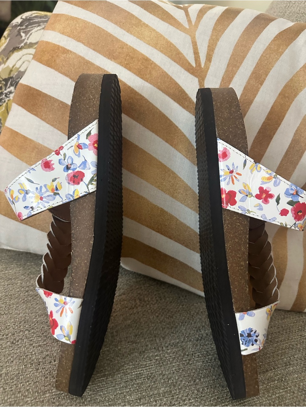 White Mountain Happier Floral Leather Footbed Sandals Size 9 Comfort Slides NEW - Picture 8 of 15